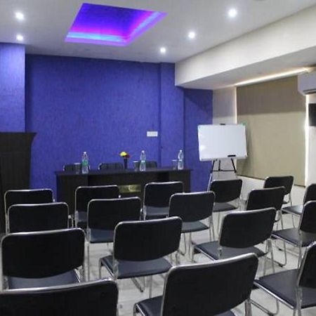 Sm Regency Kochi Екстер'єр фото